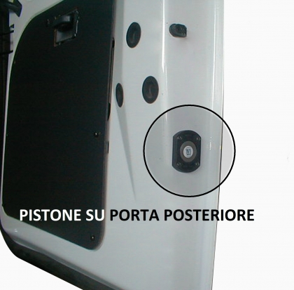 Porta posteriore 02